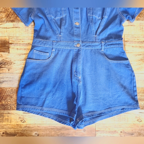 NEW Peach Love California Utility Blue Denim Jean Romper Jumpsuit Shorts Pockets - Picture 4 of 16
